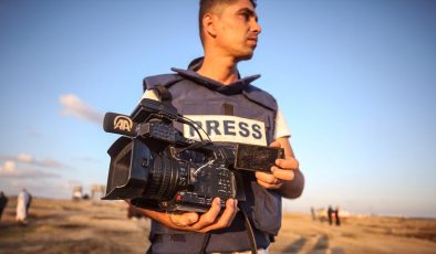 UNRWA’dan Gazze’de yaşanan trajediyi dünyaya duyuran gazetecilerin “cesaretine” övgü